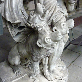 Höllenhund Cerberus mit seinen drei Köpfen 