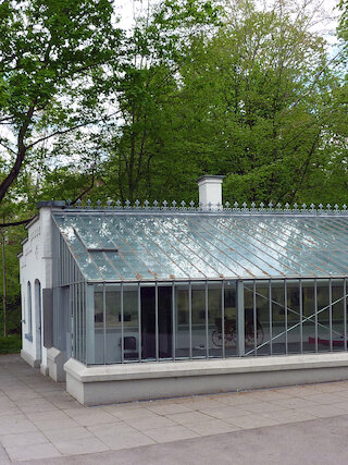 Die Versuchswerkstatt im Gartenhaus ist heute ein Museum