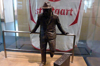 Der nur 37 cm große Probeguss der Figur ist im Stadtpalais Stuttgart ausgestellt