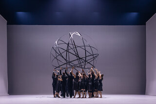 Ballet du Grand Theatre de Geneve © Gregory Batardon