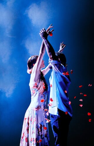 Nau und Pereyra &copy; Costa Beliasakis