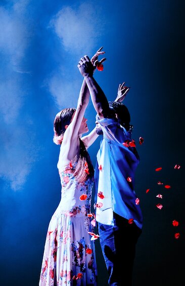 Nau und Pereyra &copy; Costa Beliasakis