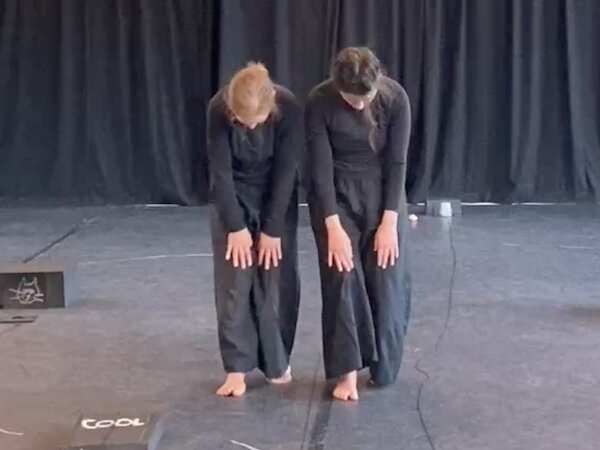That`s how the light gets in © Ensemble