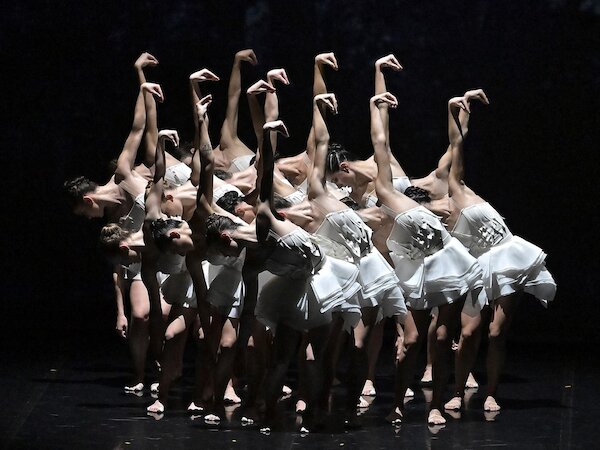 Ballet Preljocaj © Jean-Claude Carbonne