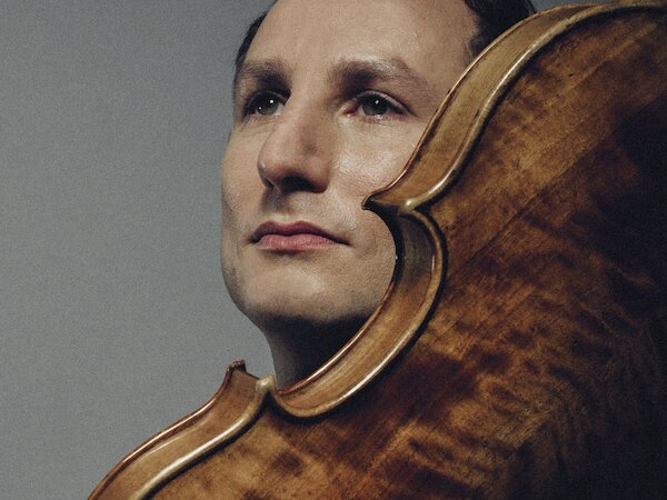 Antoine Tamestit  © Julien Mignot