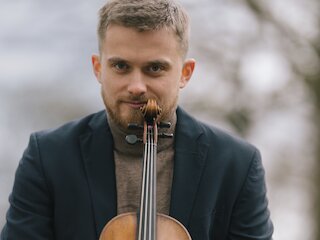 Dmitry Smirnov  &copy; Dshamilja Schurtenberger