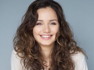 Asya Fateyeva &copy; Neda Navaee