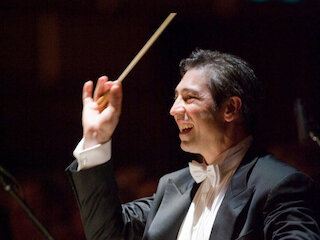 Nicola Luisotti  &copy; Terrence McCarthy