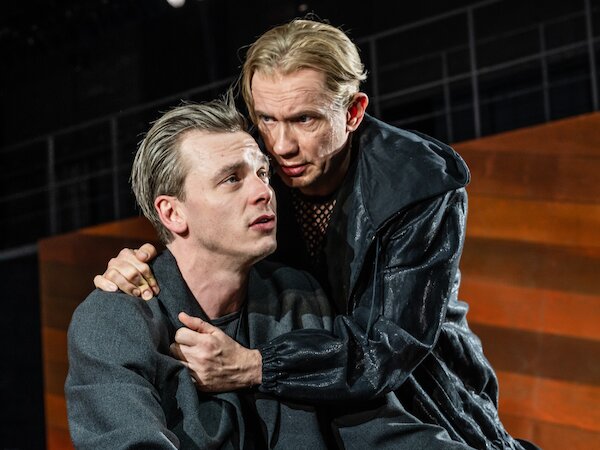 Hamlet &copy; Toni Suter