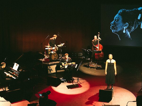 Fola Dada und Band © Sven Götz