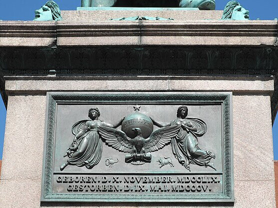 Schillerdenkmal Stuttgart, Bronzeplakette © GFreihalter cw