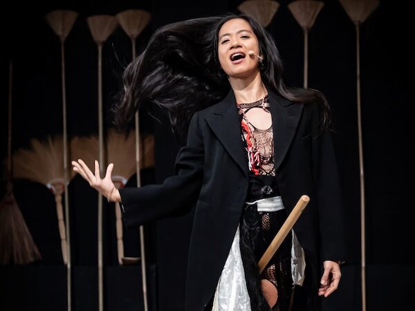 Magic Maids &copy;  Bernie Ng, courtesy of Esplanade – Theatres on the Bay, Singapore