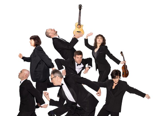 The Ukulele Orchestra Of Great Britain &copy; Stefan Mager und Kate Barsby