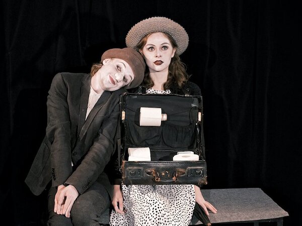Kabarett Schwarz Weiß © Ensemble Materialtheater